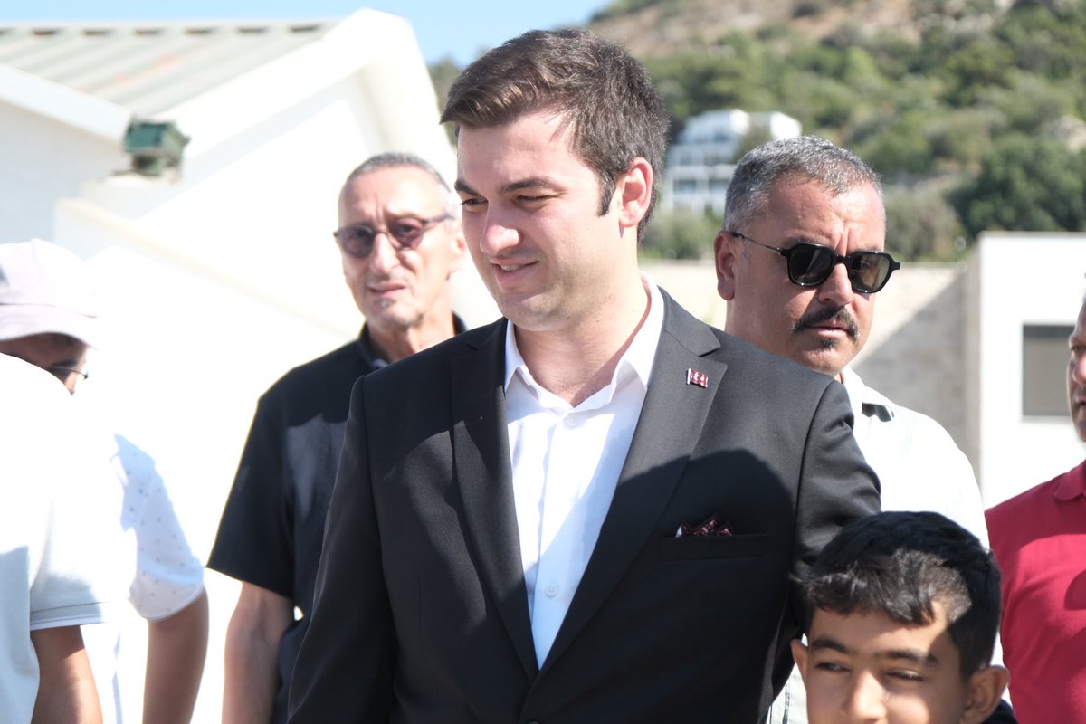 Dirmil Kapalı Pazar Yeri ve Çok Amaçlı Etkinlik Alanımızın temelini attık. 

Bu projeyi hayırseverlerimizin bağışları ve belediyemizin katkılarıyla hayata geçiriyoruz.

Bu ve benzeri projelerimizle mahallelerimize değer katmaya, vatandaşlarımıza daha iyi yaşam koşulları sunmaya