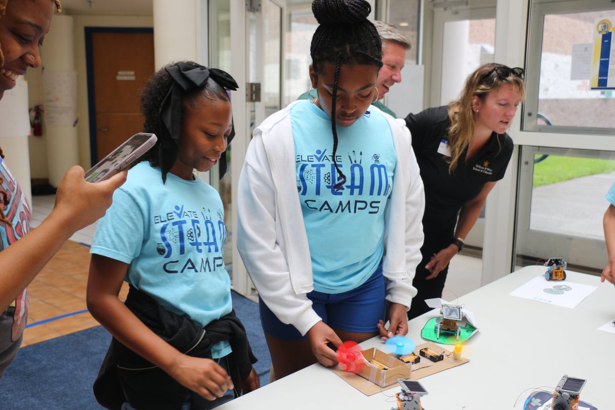 WMSOE's tweet photo. Camp EAGER, a summer camp developed by researchers at the W&amp;M SOE, held the STEAM Camp EXPO on 8/1 at Hines Middle School. Students from 3rd to 10th grade explored a range of engineering, coding and other design challenges based on real-world issues. #wmsoe #wmtransforms https://t.co/wIvcGoCMqR