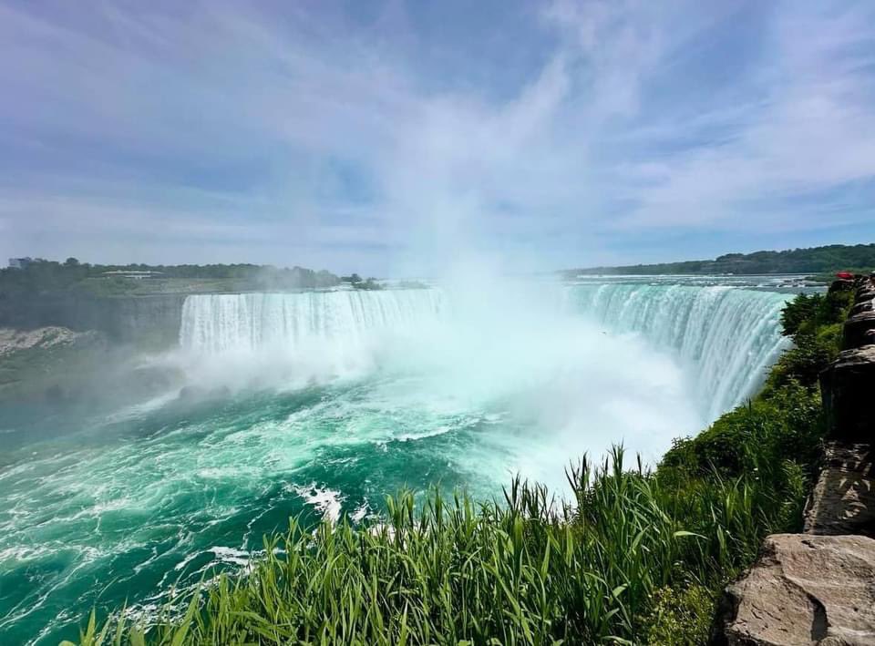 TheForgotthings's tweet photo. Amazing photos of Niagara Falls (Canada side) ππ
#travelwithjess #naturelovers #CulturalGems #TravelGoals #CoastalCharm #falls #canada #niagrafallscanada #amazing #amazingnaturebeauty #amazingview #hikinglife #bucketlist #bucketlistadventures https://t.co/vMre5Ol3gw