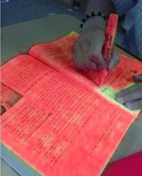 한시 (@fromoneoclock) on Twitter photo 