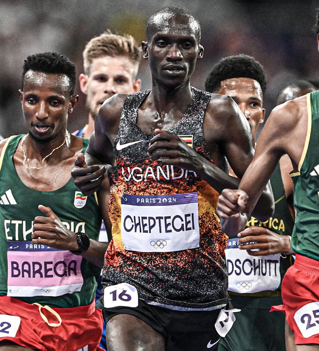Stand up for the King 🤴 <a href="/joshuacheptege1/">Joshua Cheptegei 🇺🇬🇺🇬 🥇🥇</a>