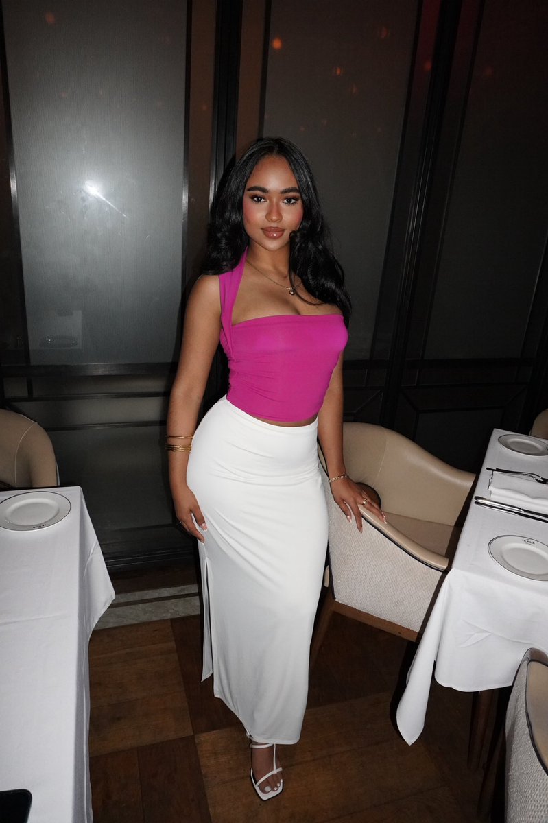 leleskye's tweet photo. girl dinner 🎀💞🩰🌸 https://t.co/9AVifajTic