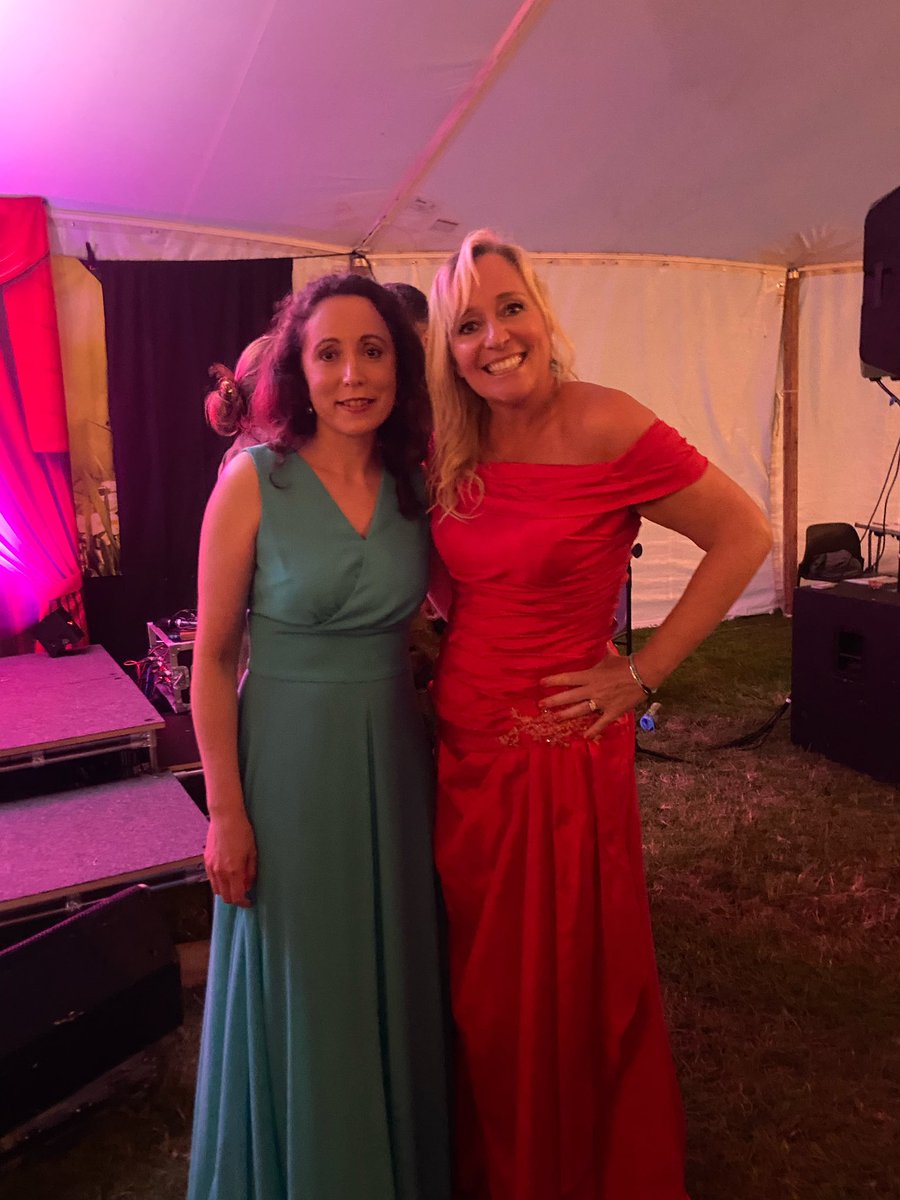 What a blessing to sing songs from my favourite musicals for a heartwarming outdoor concert at Frinton on Sea with <a href="/searchlighttc/">Searchlight Theatre</a> <a href="/MariaMarchantpf/">Maria Marchant</a> Michael Taylor  #alliaskofyou #tonight #idreamedadream #julieandrews #aspoonfulofsugar #thegreatestshowman #neverenough