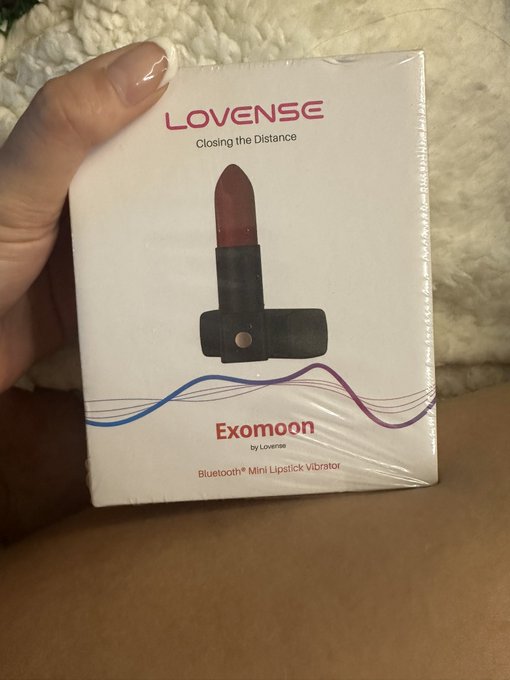 Thank you Stuart!!! Slowly but surely growing my Lovense collection 🩷 https://t.co/15HPxIZo2f