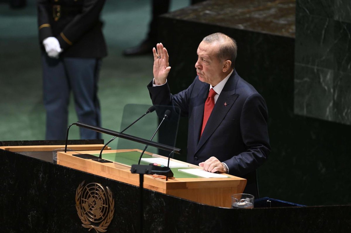 Haktan hakikatten yanayız.

Dün, bugün, yarın, daima
#ErdoğanınYanındayız