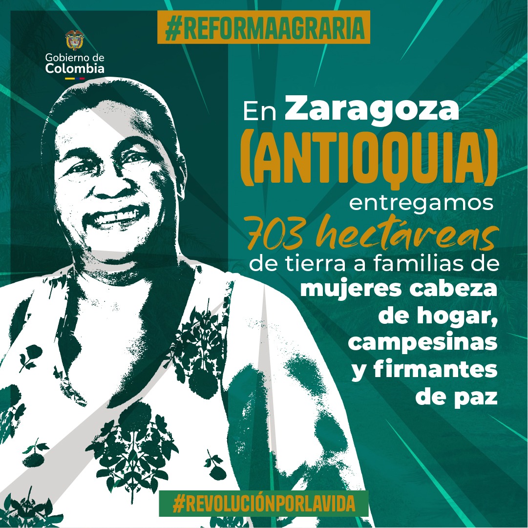 stefannyperez3's tweet photo. ¡Hoy, los sueños de mujeres👩🏽‍🌾 guardianas de la vida en el campo se cumplen con la #ReformaAgraria! 🌱 

Campesinas de Zaragoza (Antioquia) serán dueñas de 703 hectáreas de tierra fértil que contribuirán a su seguridad y soberanía alimentaria.🌾¡Esa es la #RevoluciónPorLaVida! https://t.co/YZSR1x1e2S