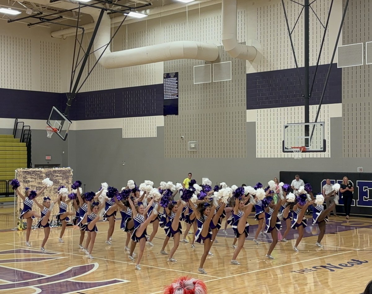 TCHSCBooster's tweet photo. TCHS Cheer at KISD Block Party! The start of the 2024/25 school year is almost here https://t.co/akoyNBtN1T