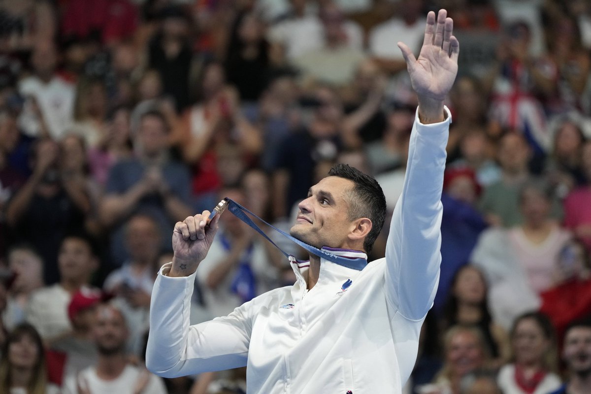 francetvsport's tweet photo. #Paris2024 | 🤩 Le sacre de Teddy Riner, le bronze de Florent Manaudou, Léon Marchand puissance 4, le triplé français en BMX...

🇫🇷 Est-ce que l'on ne vient pas d'assister à l'une des plus grandes soirées de l'histoire du sport français ? https://t.co/iKZN3TYf0n