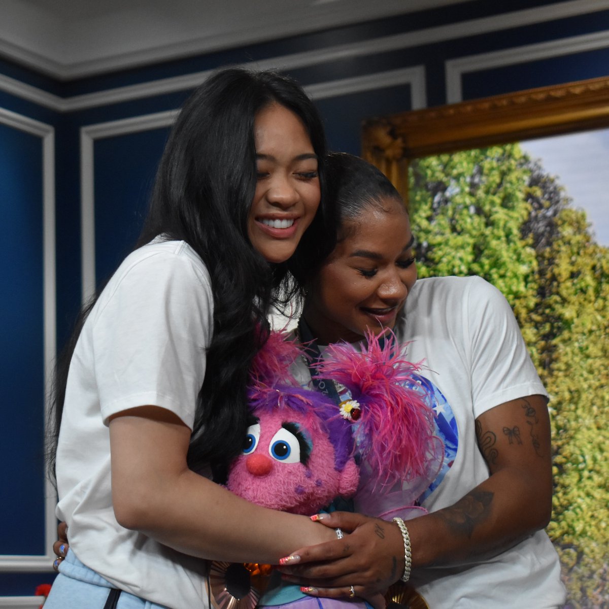sesamestreet's tweet photo. Good luck to the Team USA Women's Gymnastics Team on your individual event finals! Your friends on the street are so proud of you! #ParisOlympics https://t.co/gGif1RCftr