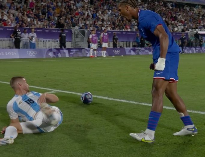 Instant Foot ⚽️ tweet media