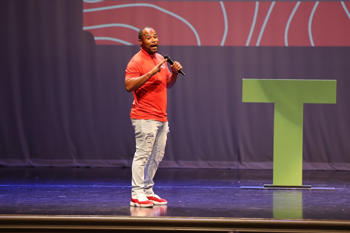 T🍏S Board of Ed tweet media