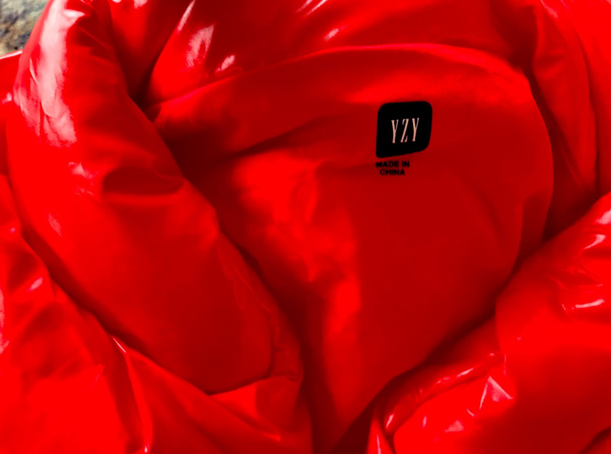 MonetNoClaude's tweet photo. Itβs not even Xmas! ππ«ΆπΎ
Thank you @ye_found_god
Iβm a HAPPY lucky winner ποΈ
#DondaEra #Yzy #Yeezy #RedPuffer https://t.co/LHILsJs8DM