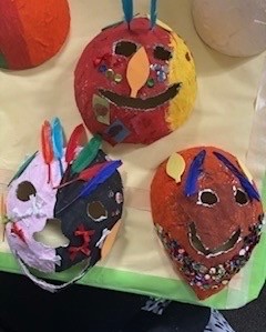 sippingstreams's tweet photo. 🌟 Join us at Sipping Streams today, open until 8 PM for First Friday with Fairbanks Resource Agency! 🎨✨

Explore unique masks that showcase our artists' emotions and creativity. Don't miss out! #FirstFriday #SippingStreams #FairbanksArt #SupportLocalArtists https://t.co/23XVdToTp9