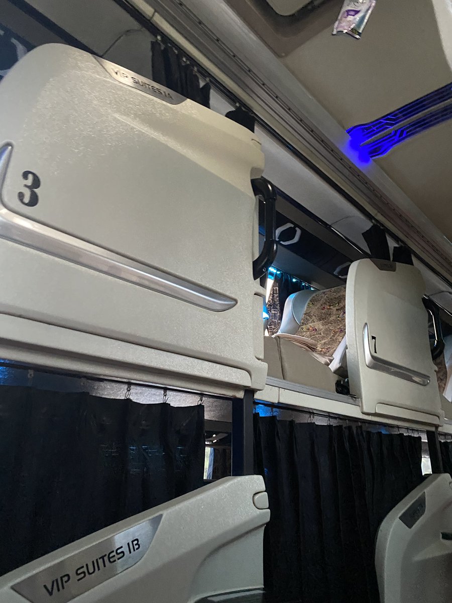 Ccookk_'s tweet photo. Salah satu PO bus dengan kasta tiket harga bisa disebut murah tapi gak murahan ✨

Sinar Jaya Suites Class
Jakarta - Yogyakarta

                                 - A Thread - https://t.co/LMYbz2MGx7