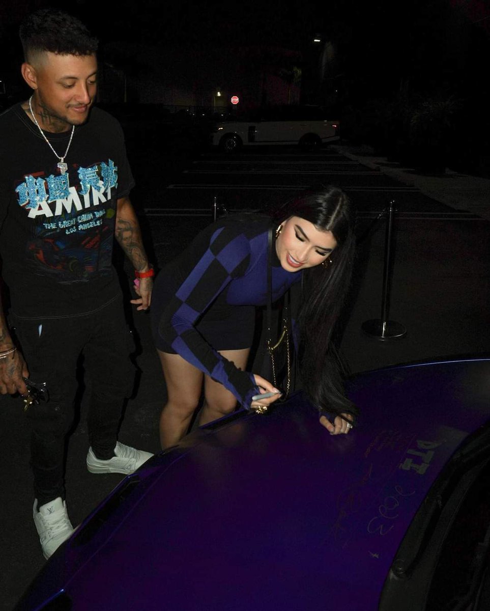 DTI x LTE end of the year Christmas party.

Had students fly in from all around the world... Drive 20+ hours just to come to this event.

Love finding different ways to connect with my community and it is such an honor to see how I'm able to provide value to everyone inside #Grow