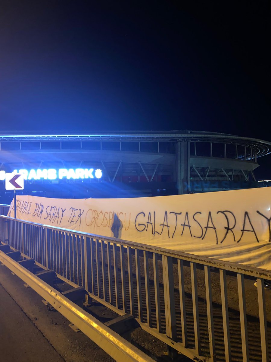 COMPLICES tweet media