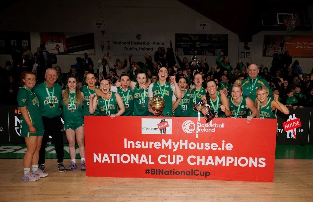 WesternColoU's tweet photo. Former Mountaineer Samantha Coleman has turned her passion for basketball into an overseas opportunity by pursuing her basketball dreams with the Limerick Celtics in Ireland's Division One.
Read about Samantha's story here: https://t.co/95hwTLA7xZ https://t.co/0UBtButn5u