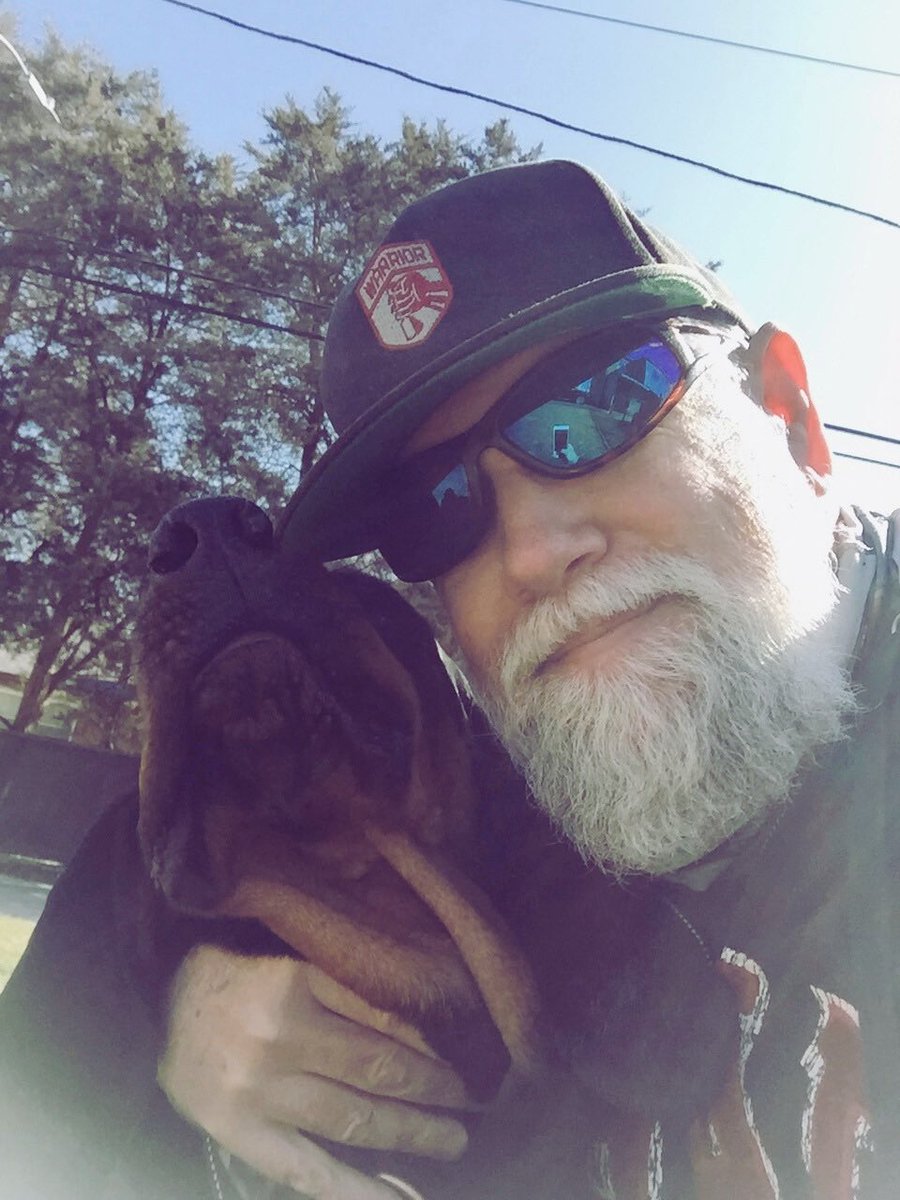 ScottieNailSpa's tweet photo. Please #helpme help a #veteran in need! #GoFundMe 

https://t.co/3sDRbSzUEp https://t.co/kn8AVjqENS