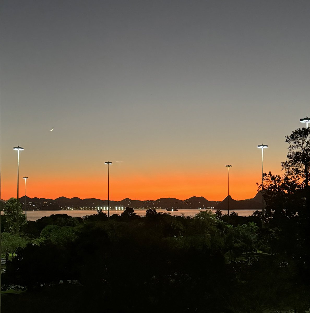 Vanessa S. Lanziotti (@vslanziotti) on Twitter photo Today. 5:55 am.
Sunrise.
Moon still on π
#silverlining #TGIF #PedsICU #Rio #Momadenia
<a href="/alifergly/">Ali Ferguson PICU PT</a> <a href="/LifeandPICU/">Jillian Bybee, MD (she/her)</a> <a href="/DrRissman/">Lauren Rissman</a> <a href="/DeannaMarie208/">Deanna Behrens, MD (she/her)</a> <a href="/JennaMillerKC/">Jenna Miller, MD</a> <a href="/ongsoomay/">Jackie Ong</a> <a href="/yoncabulutmd/">Yonca Bulut M.D.</a> <a href="/SapnaKmd/">Sapna Kudchadkar, MD, PhD</a> <a href="/danicds72/">Daniela Souza</a> <a href="/Momademia/">Academic Mom, PhD</a>
<a href="/pccm_doc/">Ken Tegtmeyer, MD, FCCM, FAAP πΊπΈ π§</a> Today. 5:55 am.
Sunrise.
Moon still on π
#silverlining #TGIF #PedsICU #Rio #Momadenia
<a href="/alifergly/">Ali Ferguson PICU PT</a> <a href="/LifeandPICU/">Jillian Bybee, MD (she/her)</a> <a href="/DrRissman/">Lauren Rissman</a> <a href="/DeannaMarie208/">Deanna Behrens, MD (she/her)</a> <a href="/JennaMillerKC/">Jenna Miller, MD</a> <a href="/ongsoomay/">Jackie Ong</a> <a href="/yoncabulutmd/">Yonca Bulut M.D.</a> <a href="/SapnaKmd/">Sapna Kudchadkar, MD, PhD</a> <a href="/danicds72/">Daniela Souza</a> <a href="/Momademia/">Academic Mom, PhD</a>
<a href="/pccm_doc/">Ken Tegtmeyer, MD, FCCM, FAAP πΊπΈ π§</a>