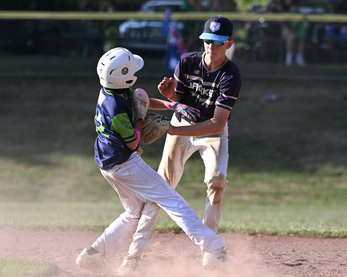 Deacon Blues tweet media