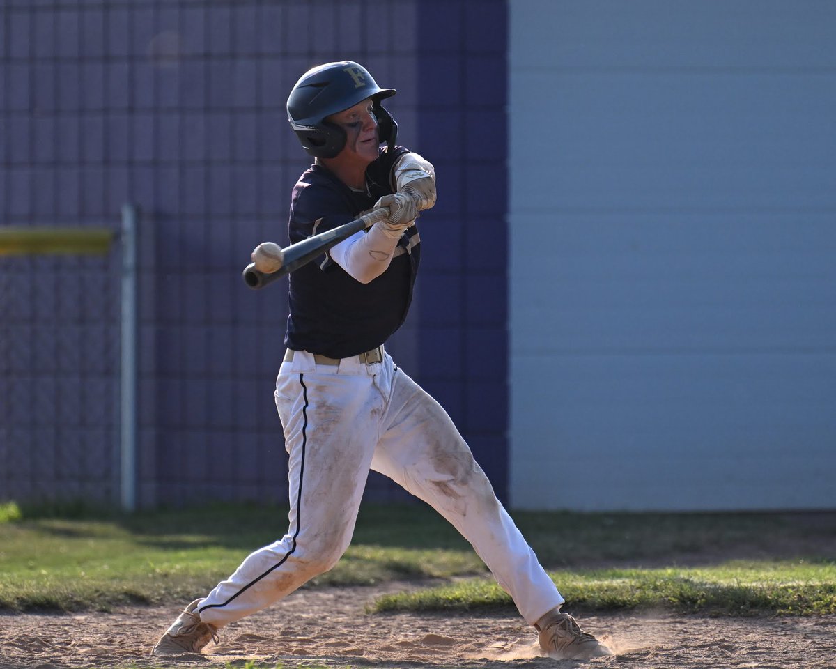 Deacon Blues tweet media