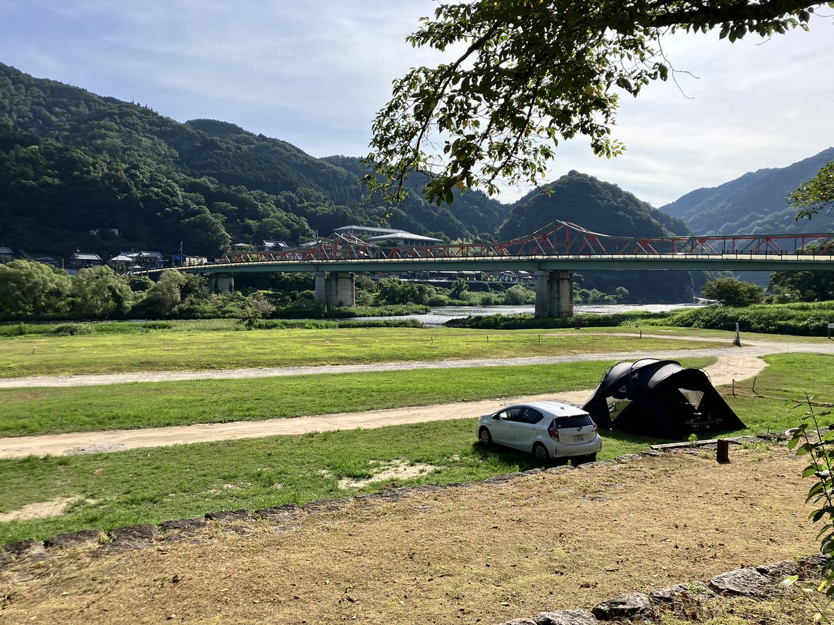 piroking808's tweet photo. 笠置で初ソロキャンプ⛺️
完ソロではなかったが左半面完ソロ✌️

#笠置キャンプ場
#キャンプ飯
#ソロキャン https://t.co/1Euk5iqMEC