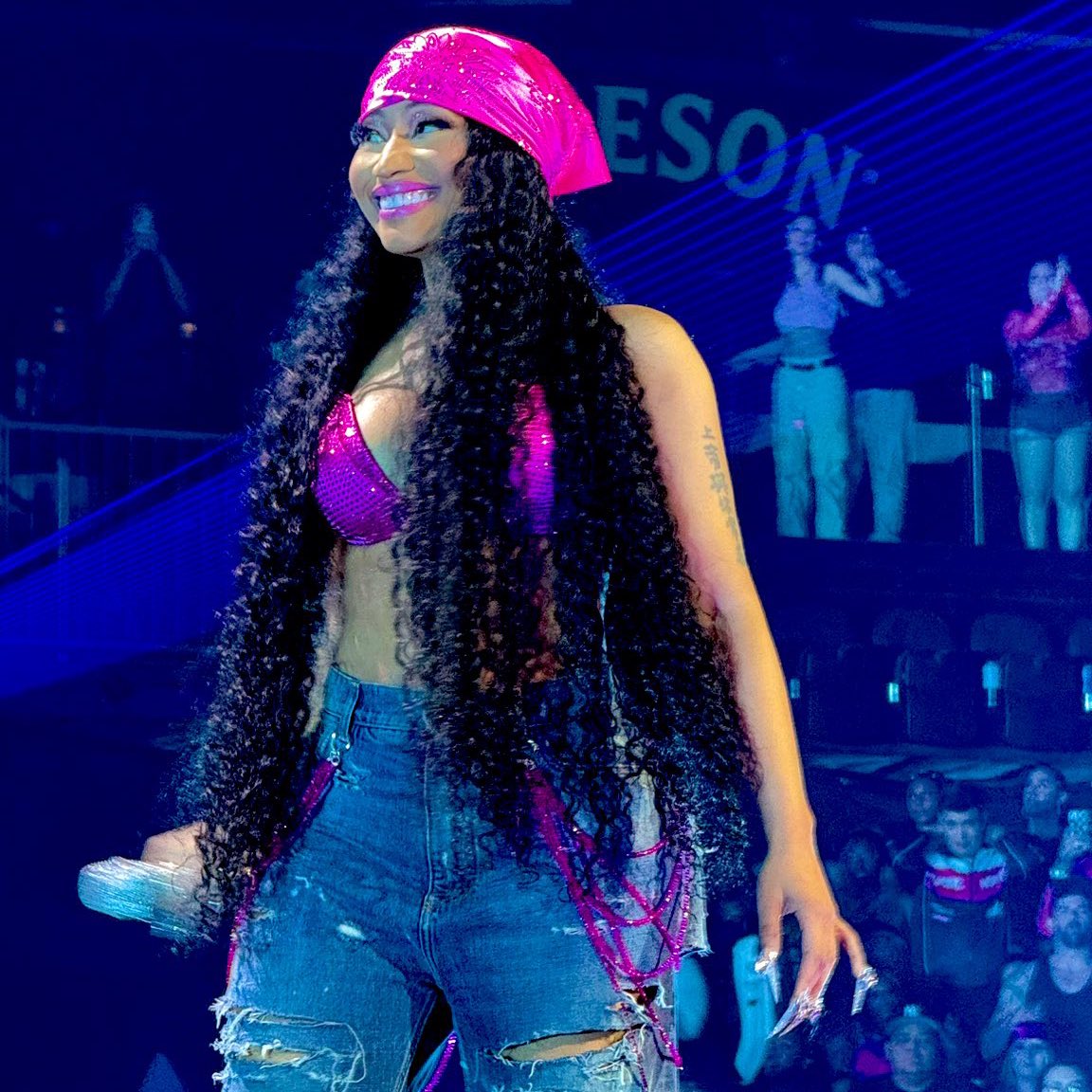 OnikaStatistics's tweet photo. .@NICKIMINAJ reveals that she has been recording some things. 👀 https://t.co/T7hcHGNR7q