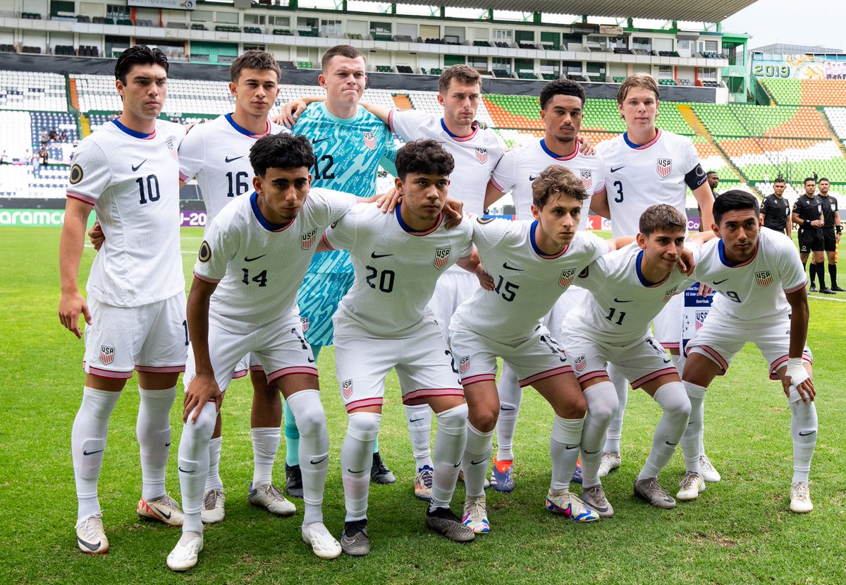 sellamasoccer's tweet photo. EEUU se clasifica para la final del #CU20 por la mínima (2-1) y sufriendo, como vs. Guatemala en cuartos de final. El gol de Brooklyn Raines, decisivo. En la final les espera México, como casi siempre—salvo que Cuba sorprenda y se cargue a los mexicanos en su propia casa. #USYNT https://t.co/o0Cyhd0LiF