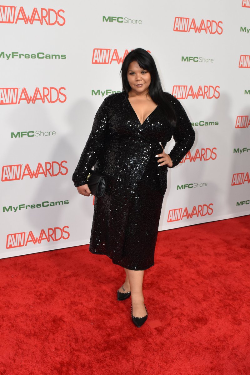 🔝The superb <a href="/AnnaLeeVRX/">Anna Lee</a> during <a href="/avnawards/">AVN Awards</a> 2024 ✨
#redcarpet #avnawards #avnawards2024 #resortsworld #lasvegaslv #avnredcarpet2024 #theclaudio101 #claudio101imagination #claudio101photos #AnnaLee #elegantgirl 🔝
