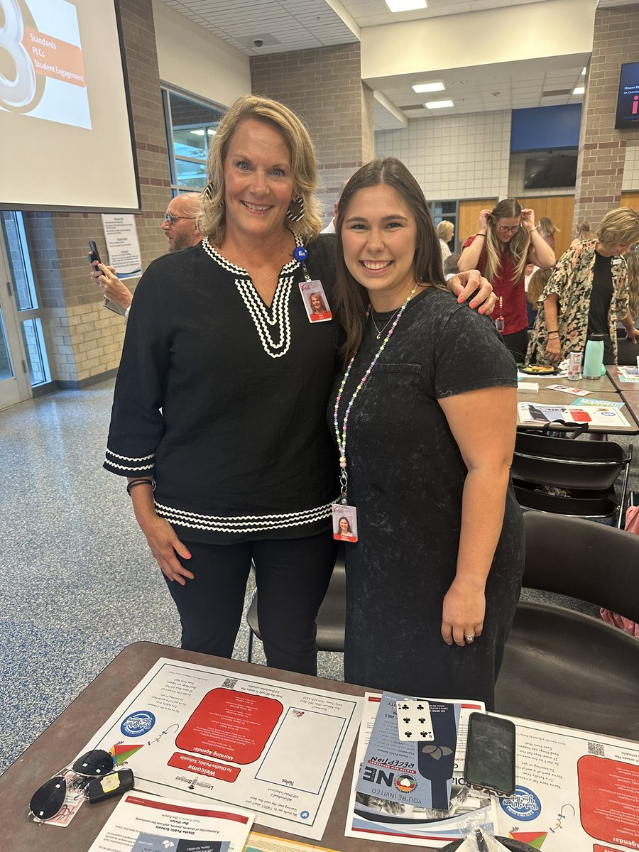 Welcome to Miss. Sebers! We are so excited to have you at Heatherstone! Let’s go 5th grade! 
#opsmaketodaycount 💚💙HN