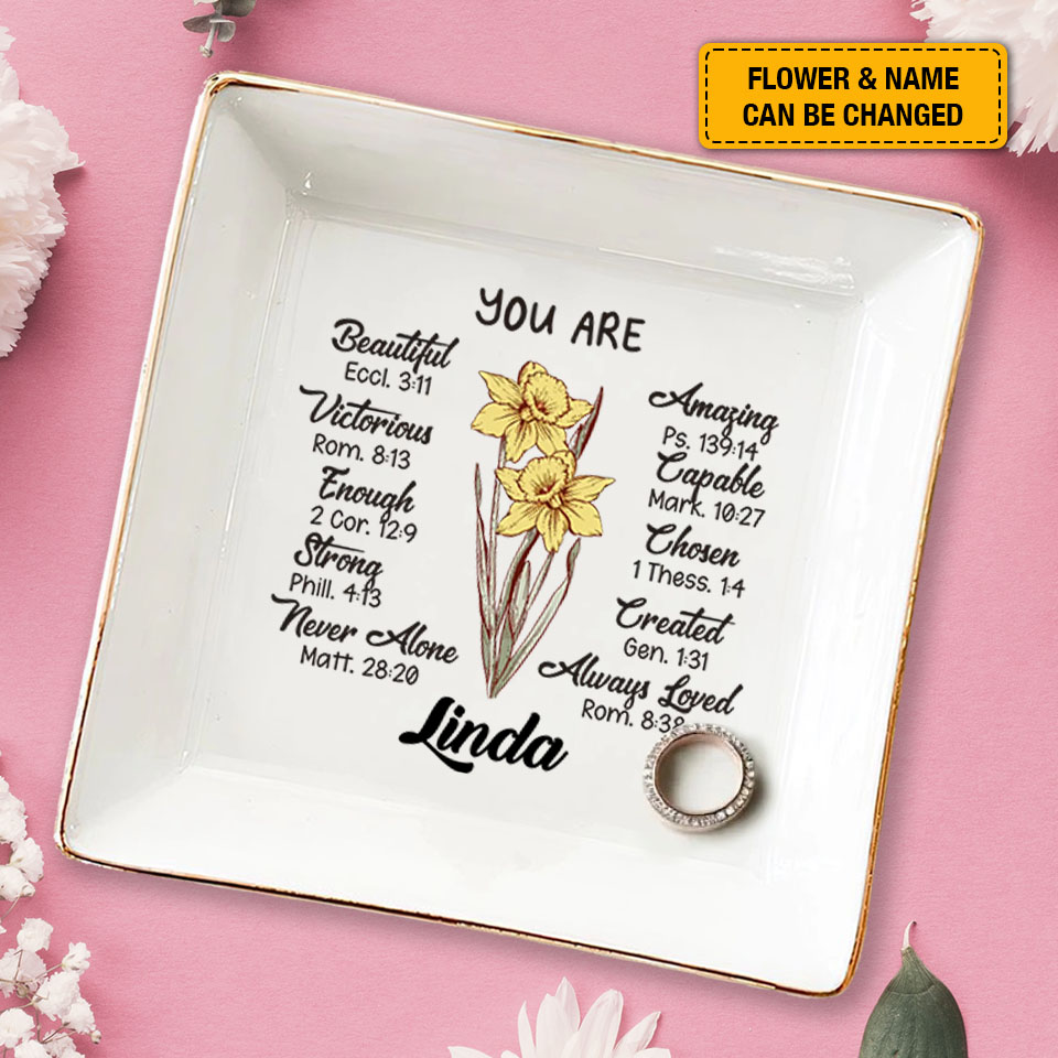 Brighten your bestie's day with our 'A Friend Is Like A Flower' custom jewelry dish. A charming gift to celebrate your blooming friendship! 🌸💍 #BestieGifts #Friendship
Order here: duconspace.com/RID-005