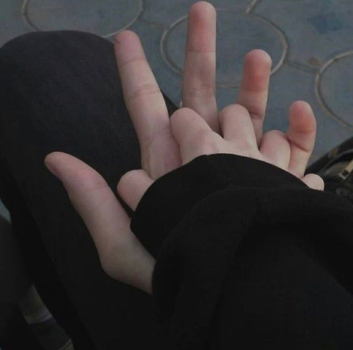 No quiero que pase otro día más sin poder decirte lo mucho que te amo, gracias por estos meses juntitos amorcito, espero que sigan siendo muchos más, eres lo que más amo en este mundo. Me siento agradecido de haberte encontrado y ahora que te tengo no planeo soltarte.