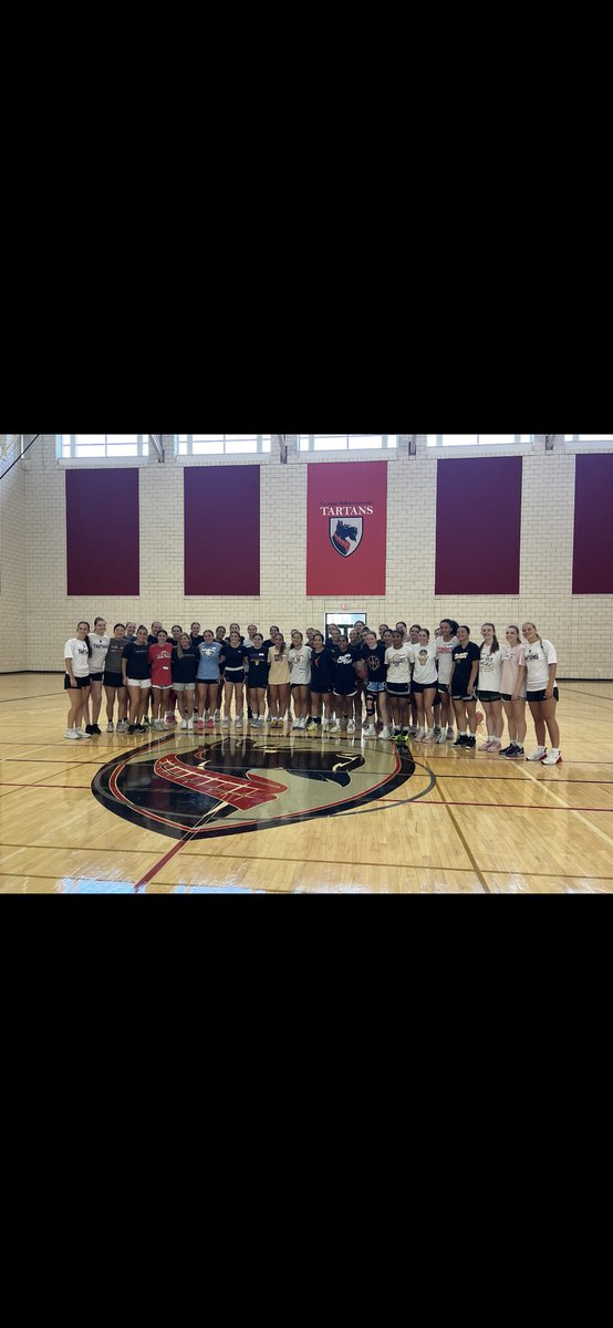 Hayley Bennett tweet media