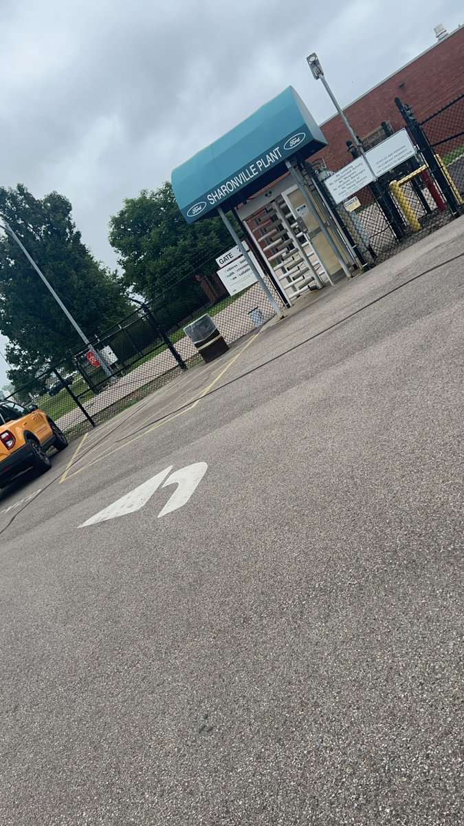 WhoCANWorrY's tweet image. Paid all my bills with my main job paycheck so I picked up some #Instawork shifts to get that instant pay 💰😎

I didn’t know they had Ford in Cincinnati 🤷🏽‍♀️ pulled up there this morning and did some light work for a few hours.