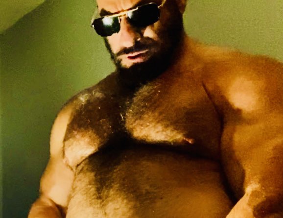 musclebear50's tweet photo. Friday night I'm pumping my dick, maybe to lower this weekend!!😈😈 https://t.co/OkSMKkoWLQ
https://t.co/DrXDgMvDmG
#horgysling #gaysex #kinkysex #blackhugedick 
 #cumass#dadymudcle #hugedick #hugehole #dildoass  #cumass 
#horgysling  #gaysex #kinkysex #pumpdick https://t.co/YU0aivoplI