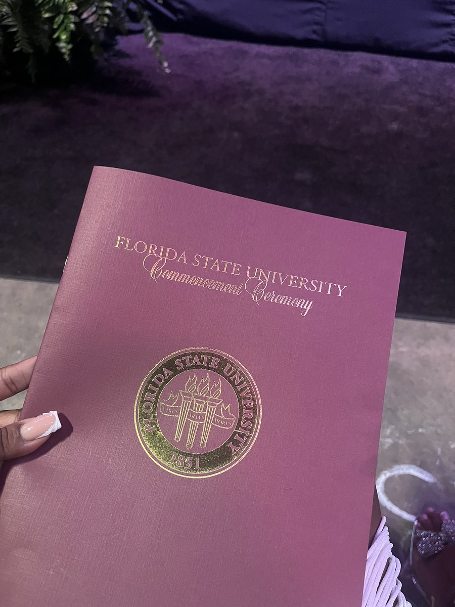 princessjjas's tweet photo. I GRADUATED FROM FSU’S NURSING PROGRAM !!!!!!!! https://t.co/7gSLz22TOE