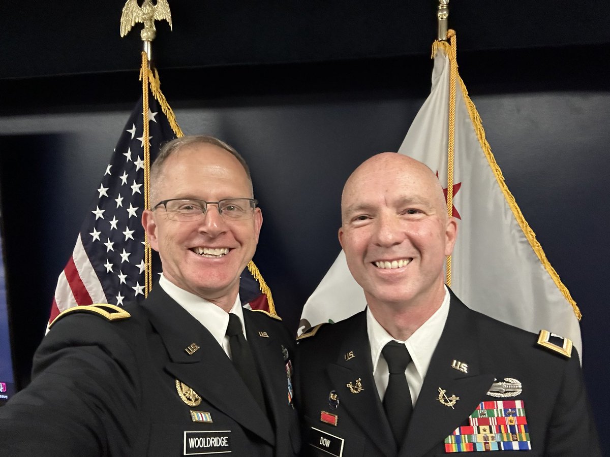 40ID_DeputyCG's tweet photo. Proud of SLO County DA @dandow who pinned on Colonel today. He’s an awesome citizen soldier who fights for what’s right both in and out of uniform. Congratulations Dan! https://t.co/nCMDY5Edtx