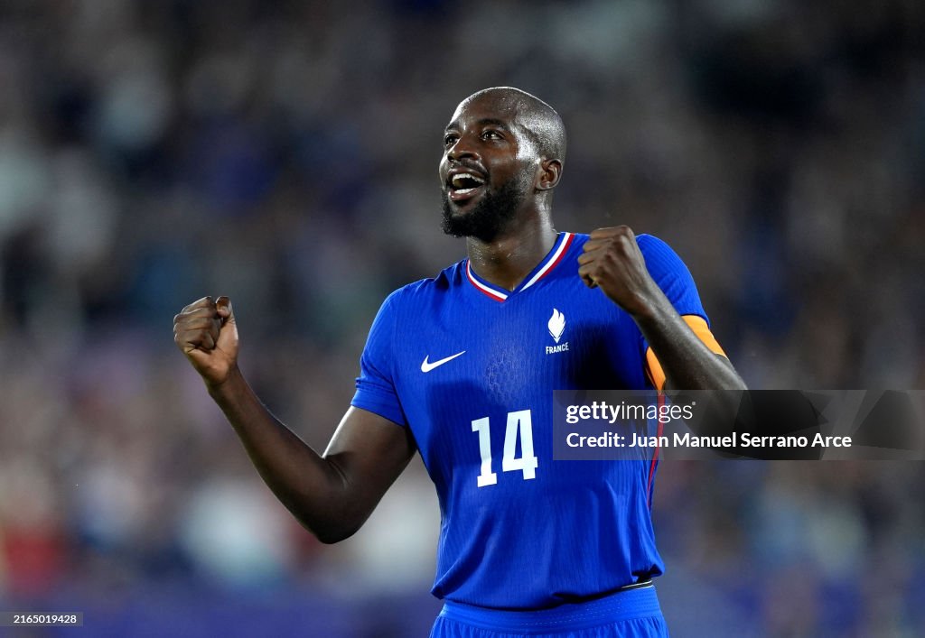 CopaLendas's tweet photo. Jean-Philippe Mateta, França 🇫🇷.
França 🇫🇷 1 x 0 🇦🇷 Argentina.
Jogos Olímpicos, Paris 2024.
#mateta #france #jeuxolympiques #légende #lesbleus #fiertébleue #lescoqs #nike #football #stadebordeaux #bordéus #fra #paris2024 https://t.co/EBD68SiIn7