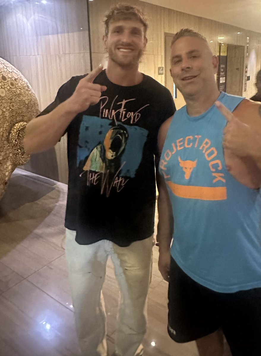 A man caught trying to hook up with a teenage boy &amp; a transphobe, walk into a hotel...