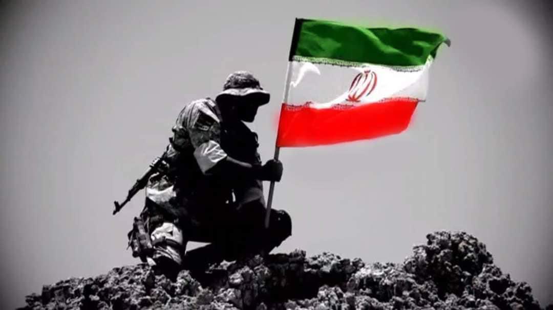 MomoFallfall's tweet image. De tout ❤️ avec #IranRevolution