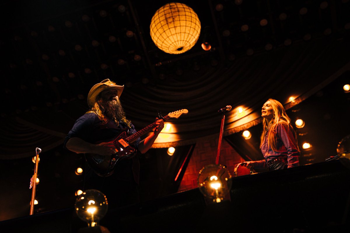 ChrisStapleton's tweet image. Gilford, NH, Night 1 • 8.1.2024

📸: @thomasfalcone