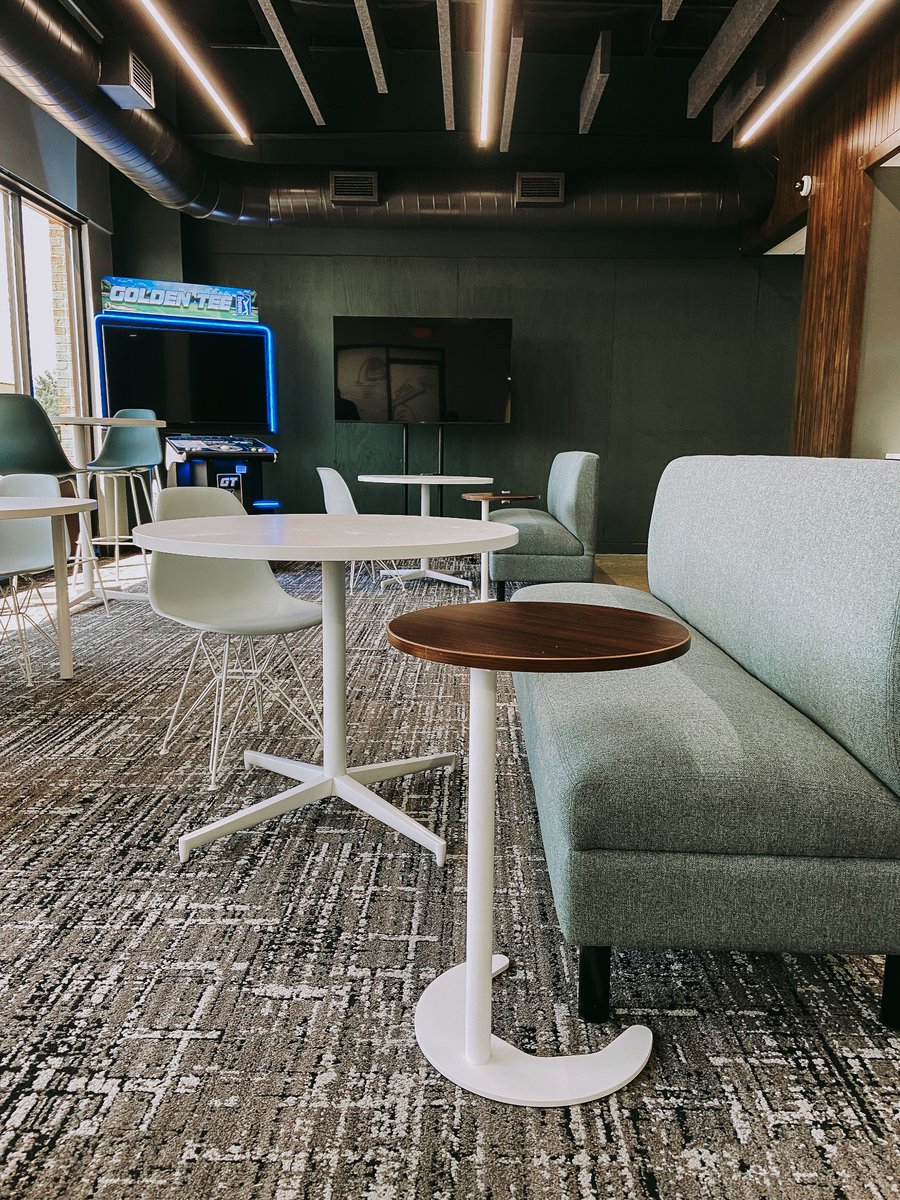 OneElevenDesign's tweet image. An entry, café &amp;amp; conference space update 👏🏼 Our team worked alongside this customer to meet their new needs all while staying true to their brand 🙌🏼 Job well done! #SuccessByDesign #FeatureProject