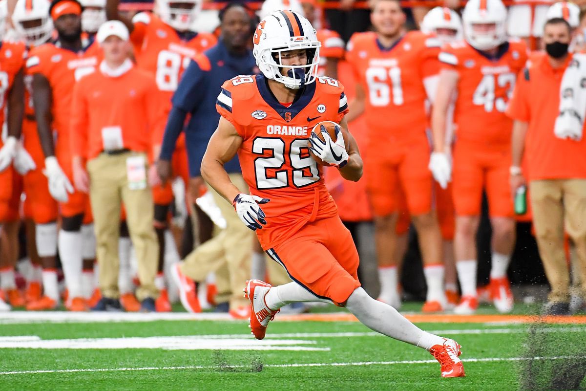 CuseReport's tweet image. 29 Days til the Orange kick off vs. Ohio in the Dome!🍊
•
•
•
#CollegeFootball #cfb #Syracuse