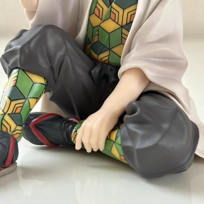 手です いいですね明確にぎゆうくんより漢の手です お面との噛み合わせもばっちりで塗装も綺麗に乗ってます