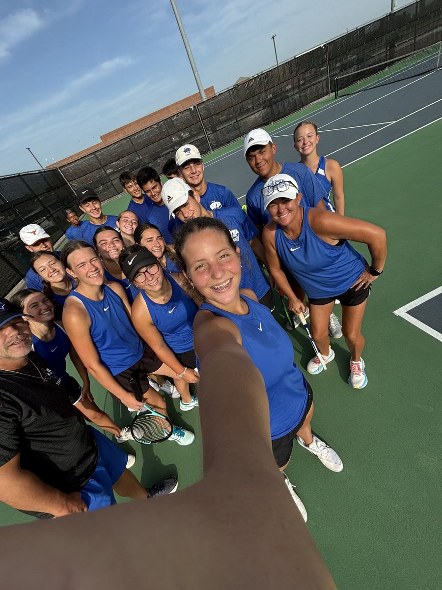 WPTigerTennis1's tweet photo. Tigers start the season 2-0 after almost 11 hours in the 100* heat. WP 16 - 3A Academy 3
WP 17 - 5A Whitehouse 2
Huge test tomorrow vs 5A Abilene Cooper at 9AM at Grapevine HS.
#carryon https://t.co/7727Z4LCFe