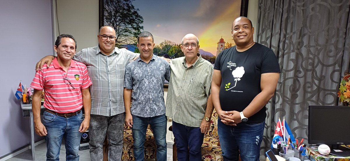 DarieldeLenGar1's tweet photo. Excelente jornada en #LaIslaDeLaJuventud, junto al equipo de Municipios Sostenibles de allí. Agradecemos a las autoridades municipales.
@MEP_CUBA @CEDEL17 @aics_lavana @PNUDCuba @UEenCuba https://t.co/D13YclktYY