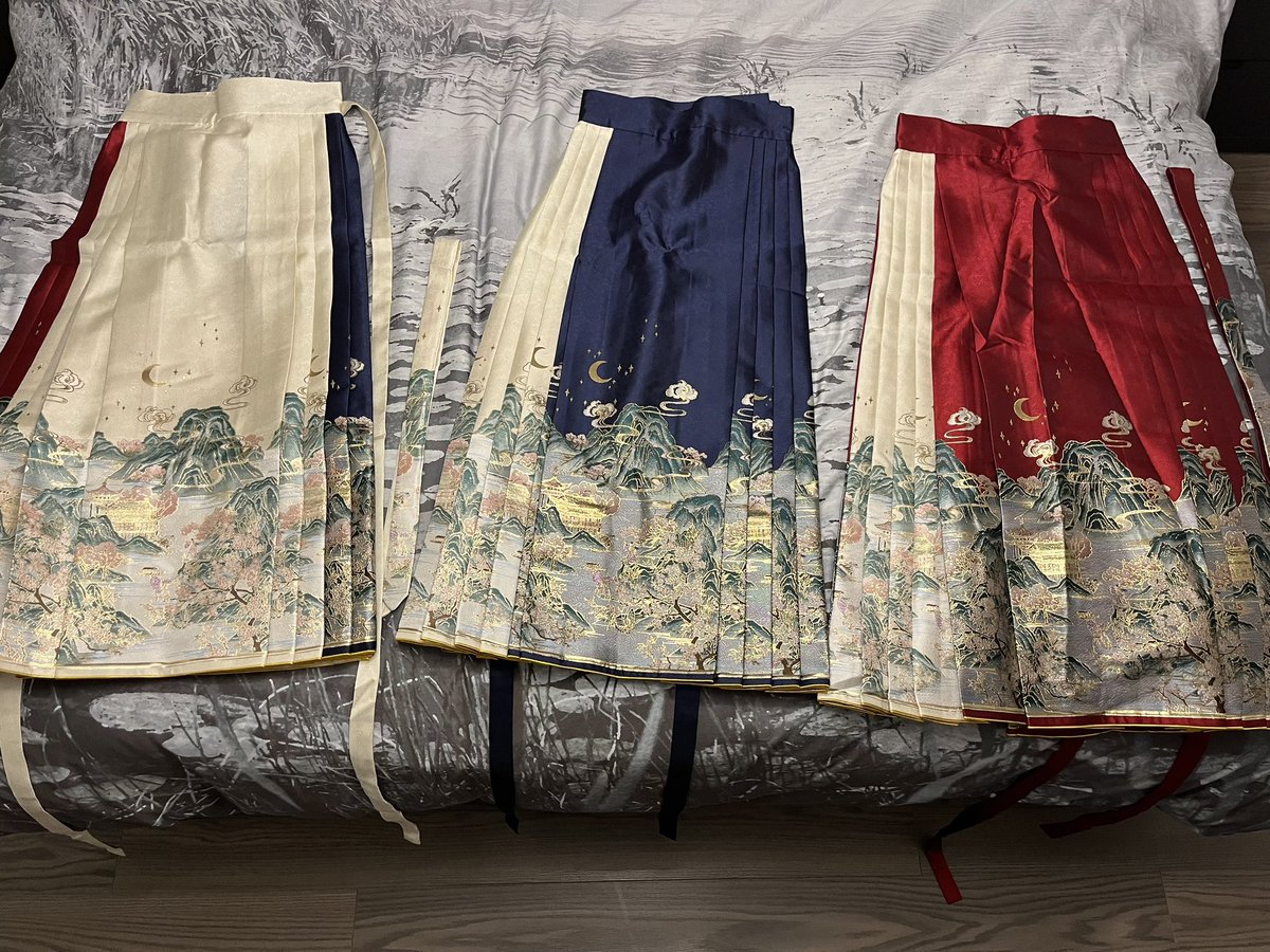 Some very long awaited packages have arrived! #MerchTherapy