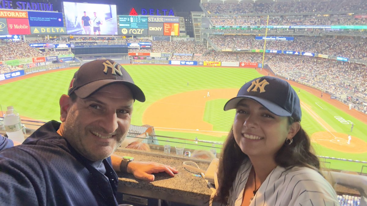 DiamondDiehards's tweet photo. Nice night at Yankee Stadium with @luisariz13! Go @Yankees! 

Not bad seats, either. 😜 ⚾️ #repbx https://t.co/G6yapFBuRB