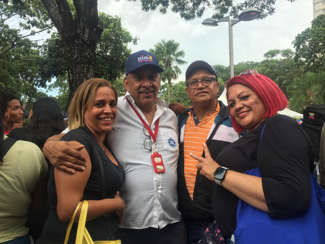 El pueblo venezolano manifiesta su apoyo al Pdte. Constitucional <a href="/NicolasMaduro/">Nicolás Maduro</a> garante de paz, luego de la gran victoria del #28J, donde ratifican su compromiso en la construcción de la patria soñada de Bolívar y Chávez. 
#EstaTierraEsNuestroFuturo
#MujeresPorLaPaz