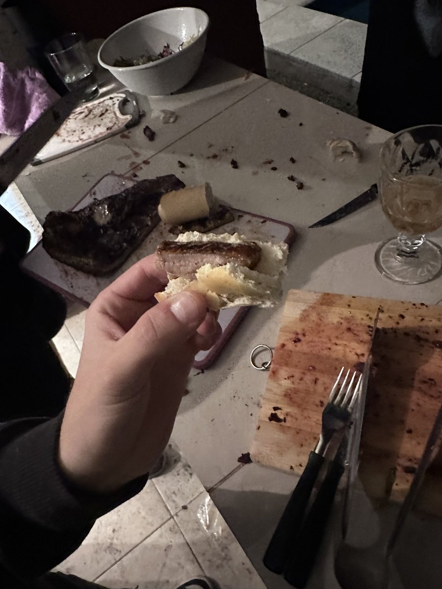 7.000$ ARS
Así te cagan en palermo